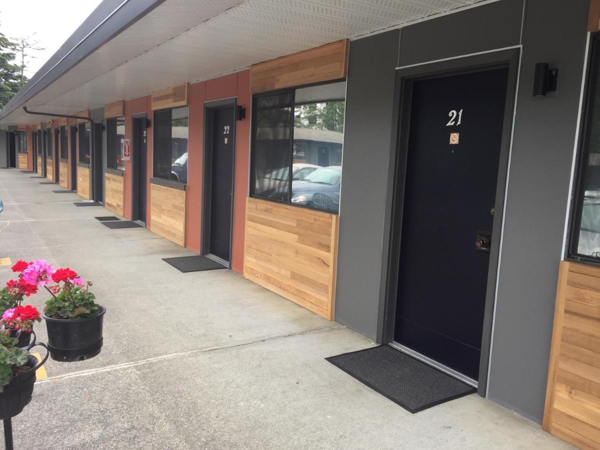 Vip Motel Parksville Exterior photo