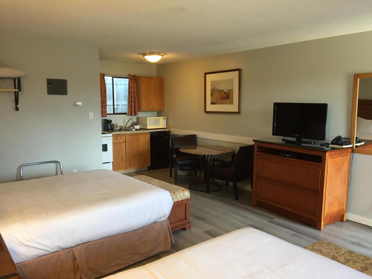 Vip Motel Parksville Exterior photo