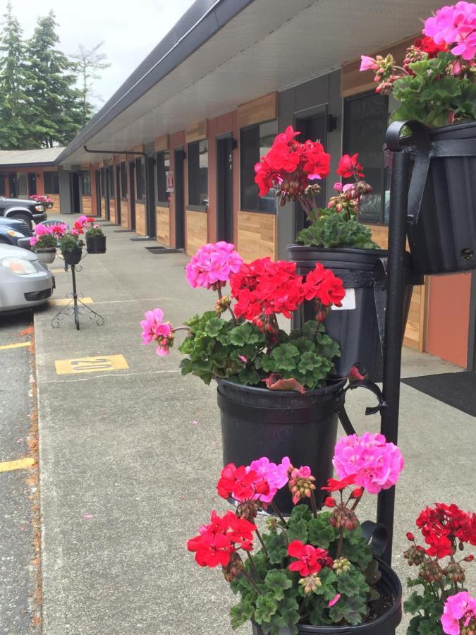 Vip Motel Parksville Exterior photo