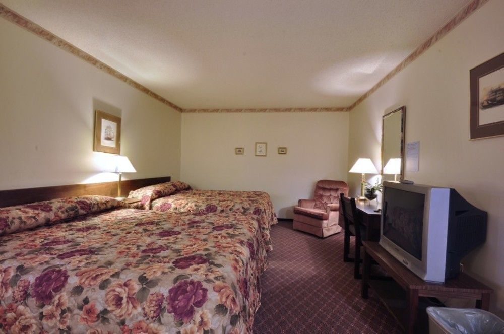 Vip Motel Parksville Exterior photo