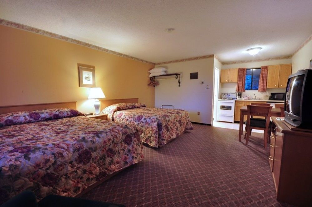 Vip Motel Parksville Exterior photo