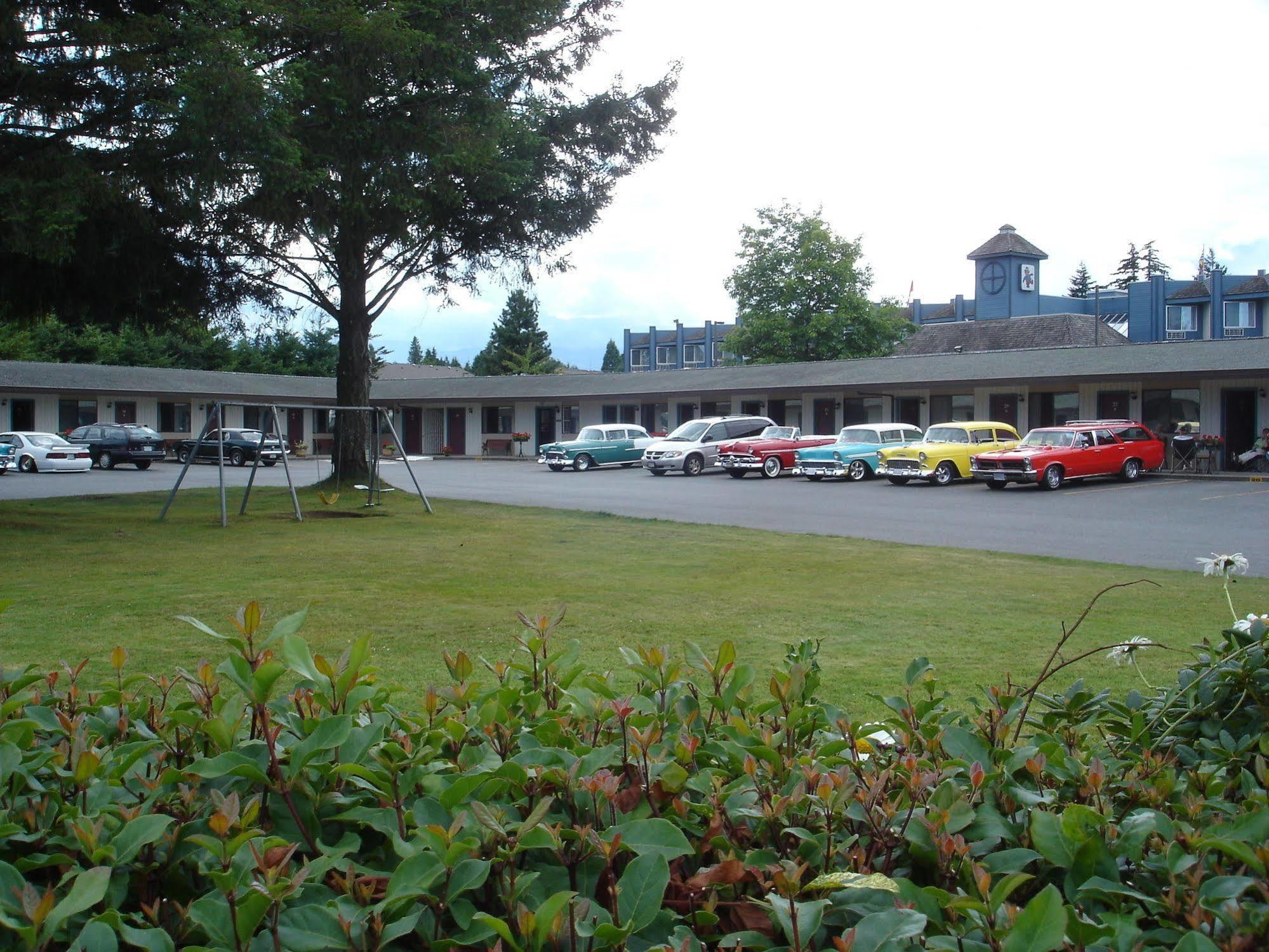 Vip Motel Parksville Exterior photo